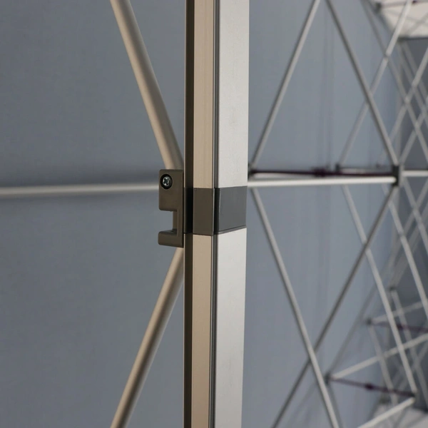 Seg Pop-Up Detail